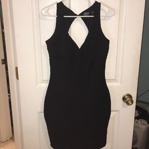 LBD by Guess